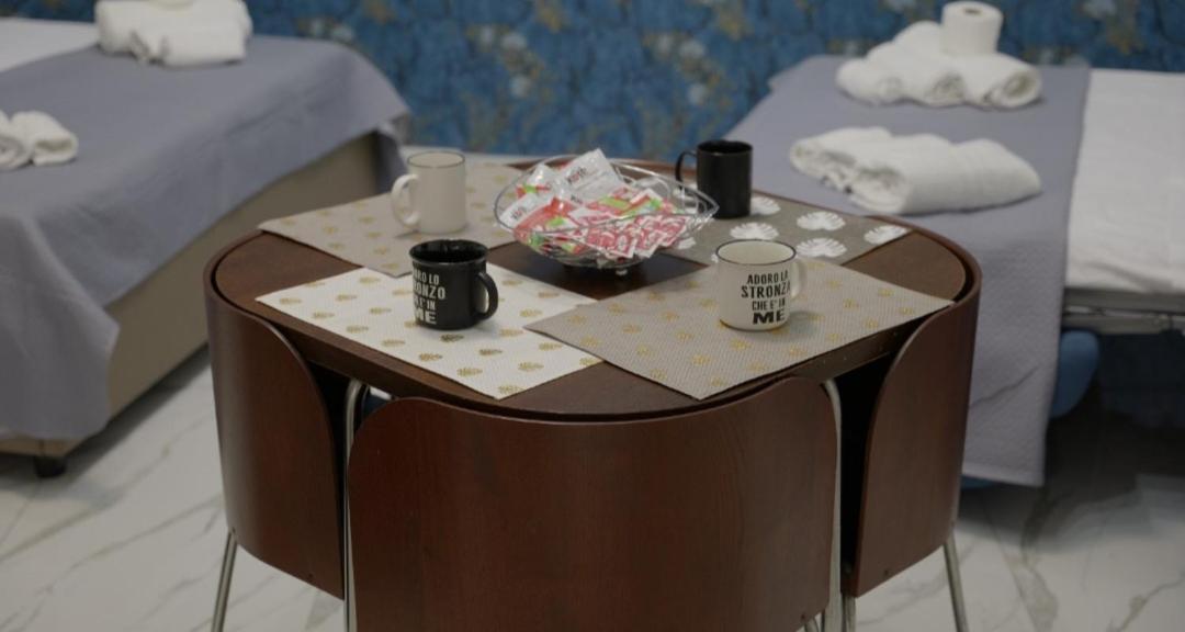 Rebby Home Naples Luaran gambar